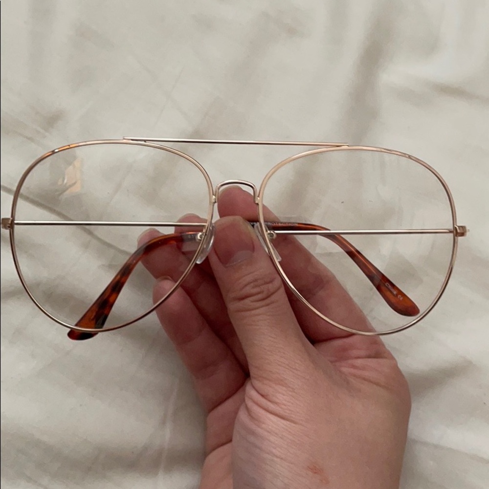Clear frame glasses